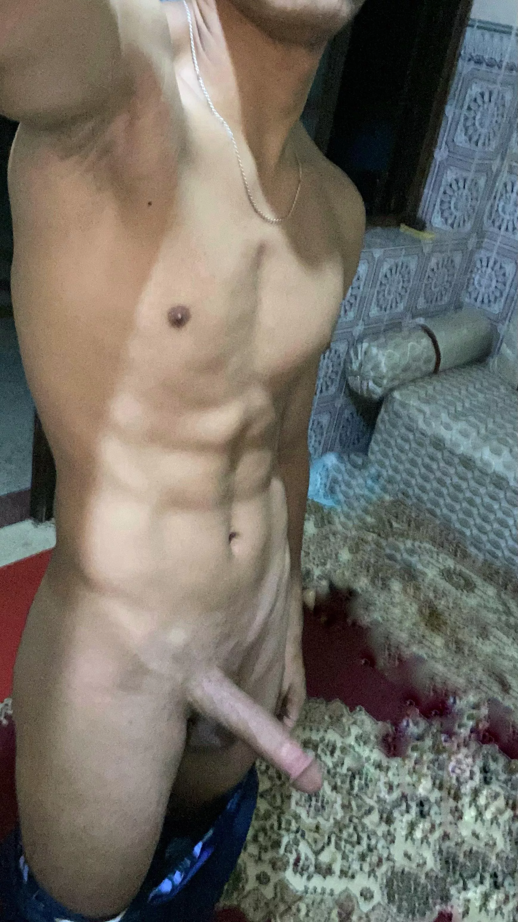 19 yo , any takers ? posted by lem0ngr1b