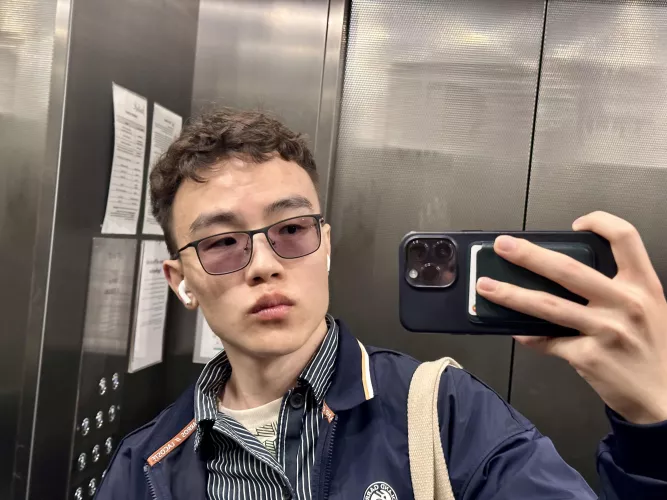 Anyone in Sydney? Would like to make some friends. by phenixlacroix