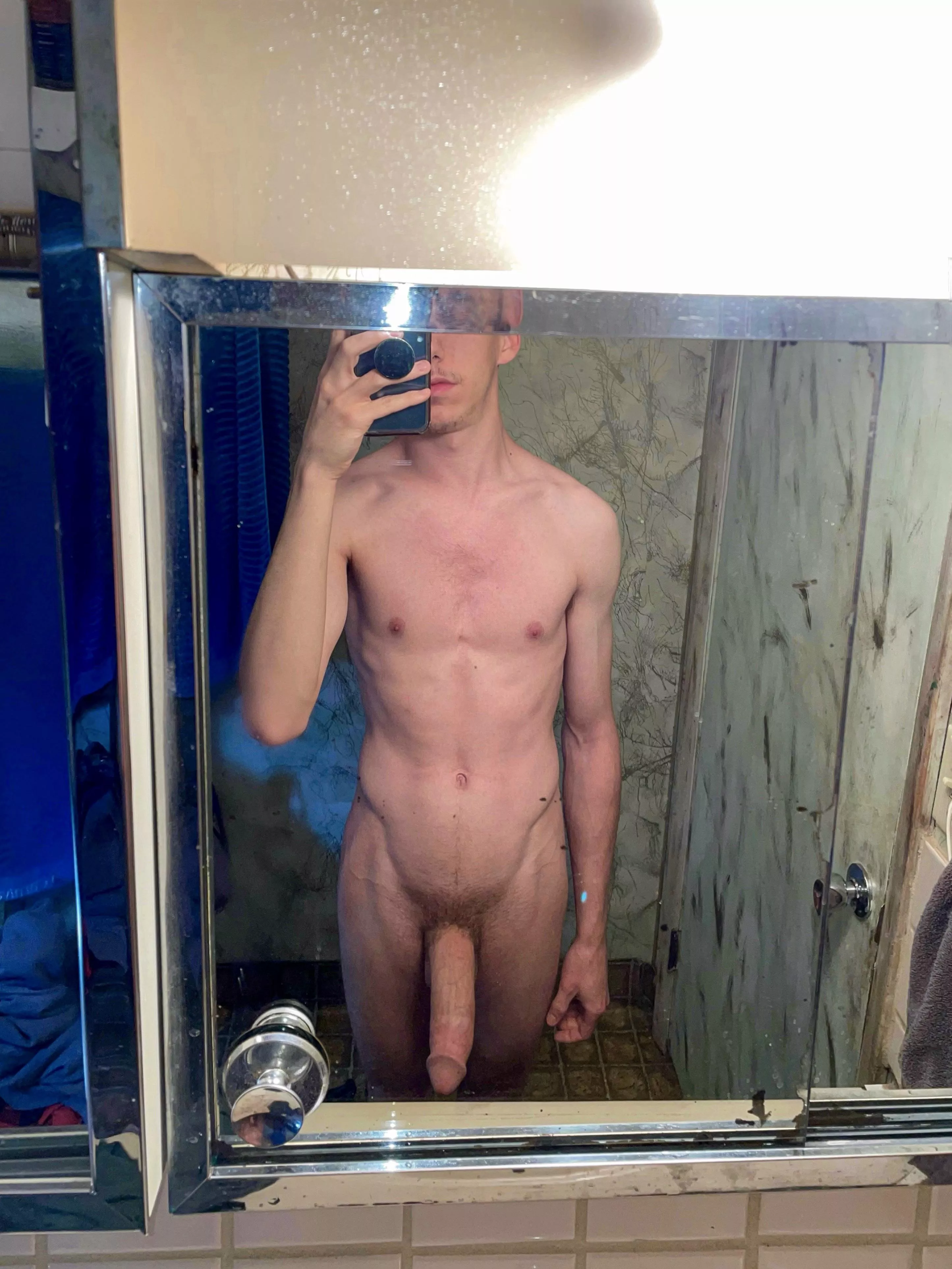 anyone wanna hop in the shower with me? 👀🤪 posted by Wild_Golf3494