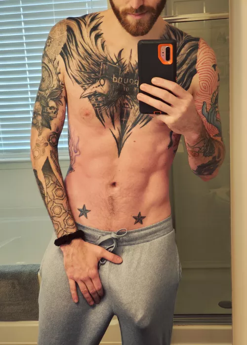 Are grey sweatpants still a thing? by fuckboyPat