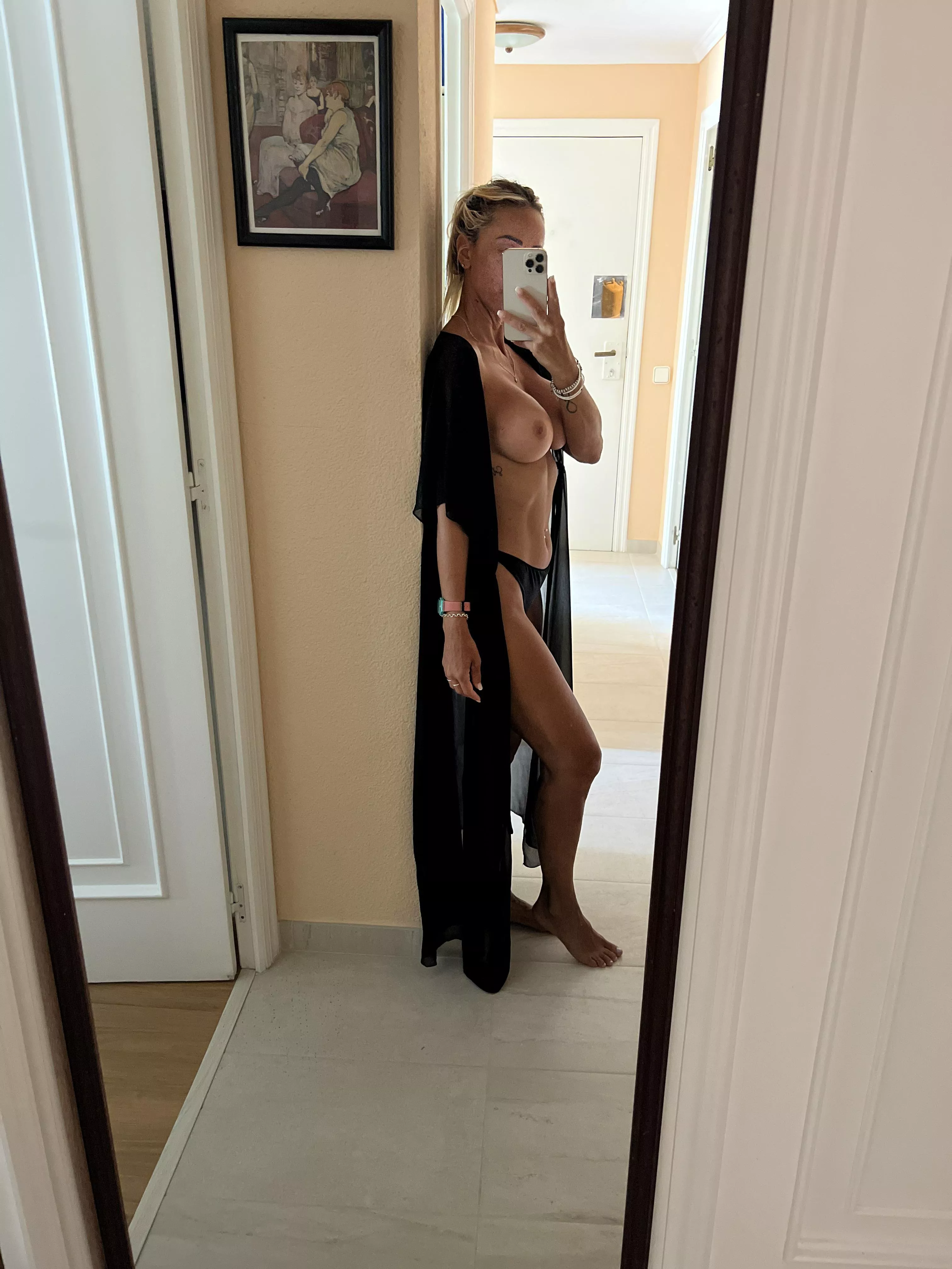 Can I send you some nudes? Say yes or no posted by Kimberly_Gregory