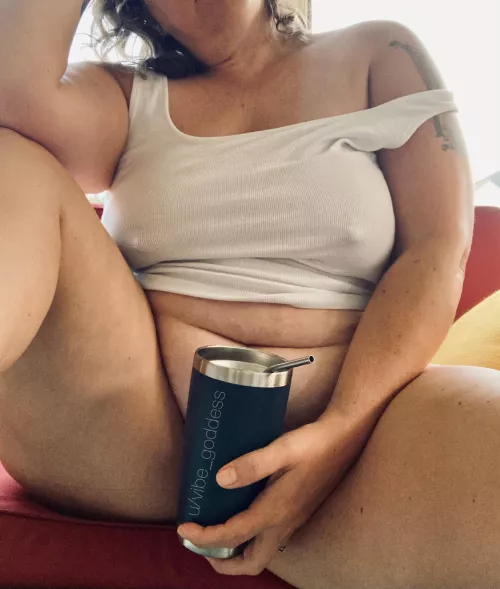 Come join me on this slow Saturday? by vibe_goddess