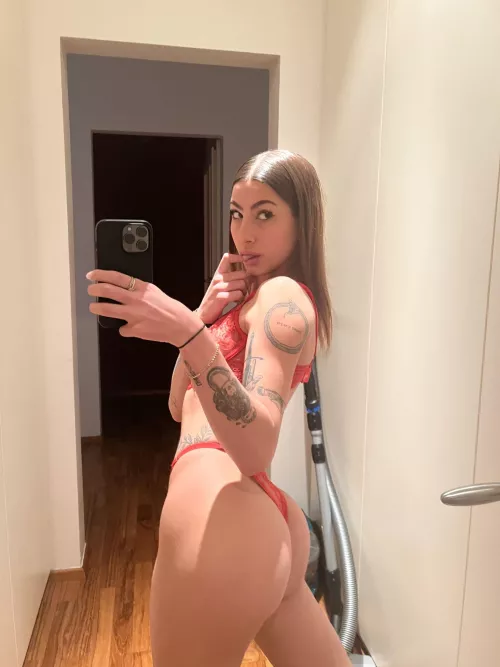 Cute little pale booty 😘 by SizzlingPutting