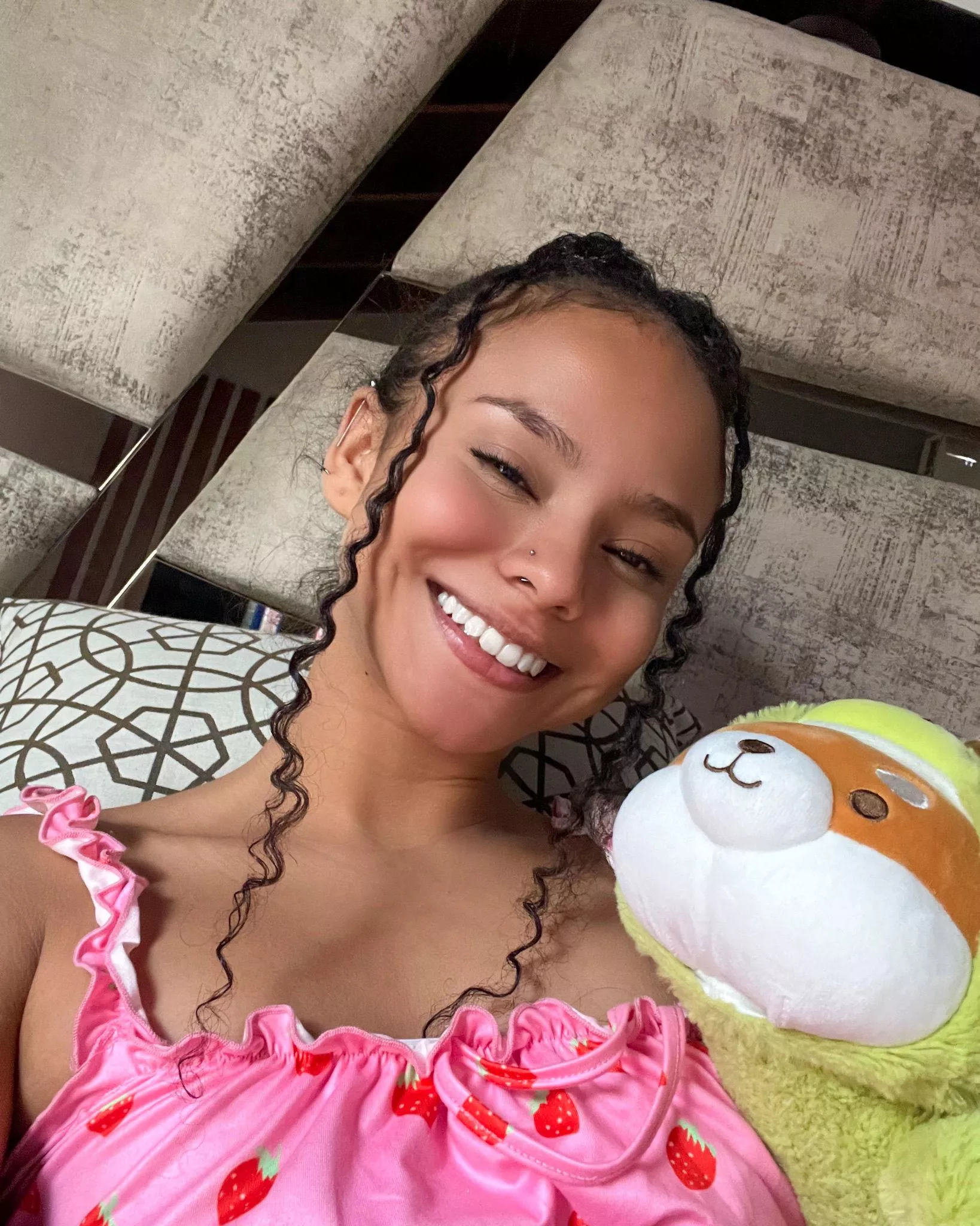 Getting myself a nice cup of coffee [f18] posted by ILoveSmilinggBack