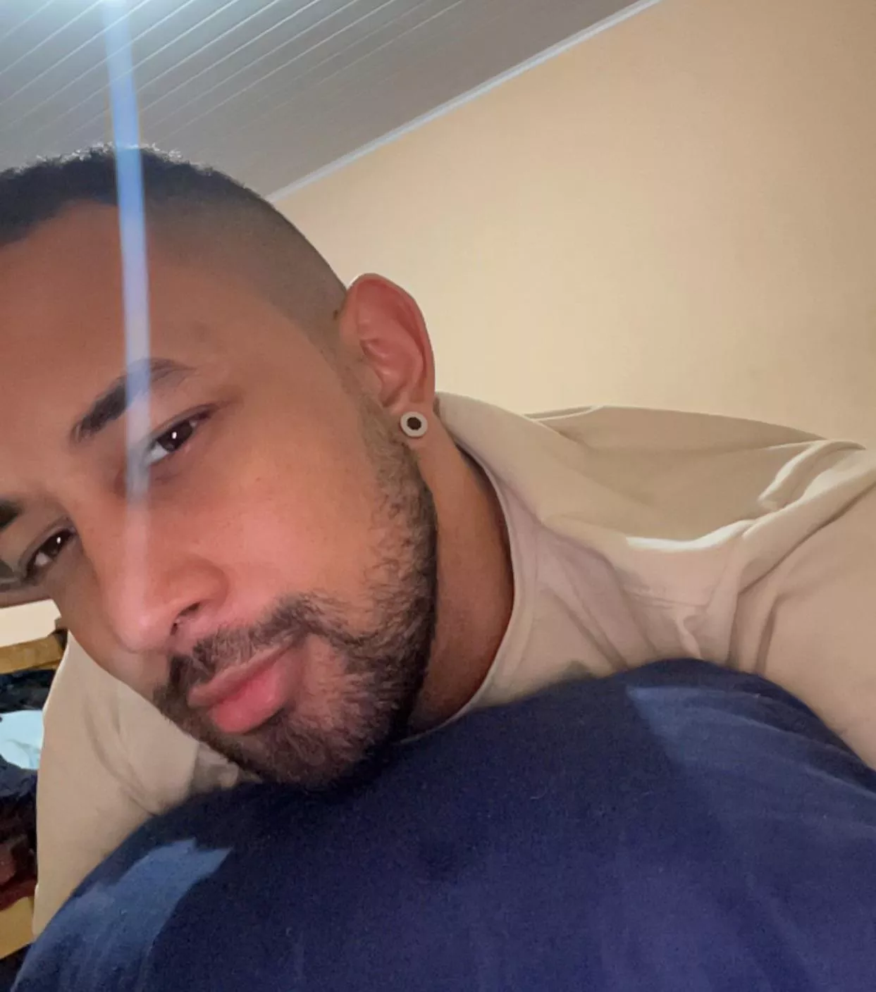 How is everyone doing? 💬 posted by mrgaybe