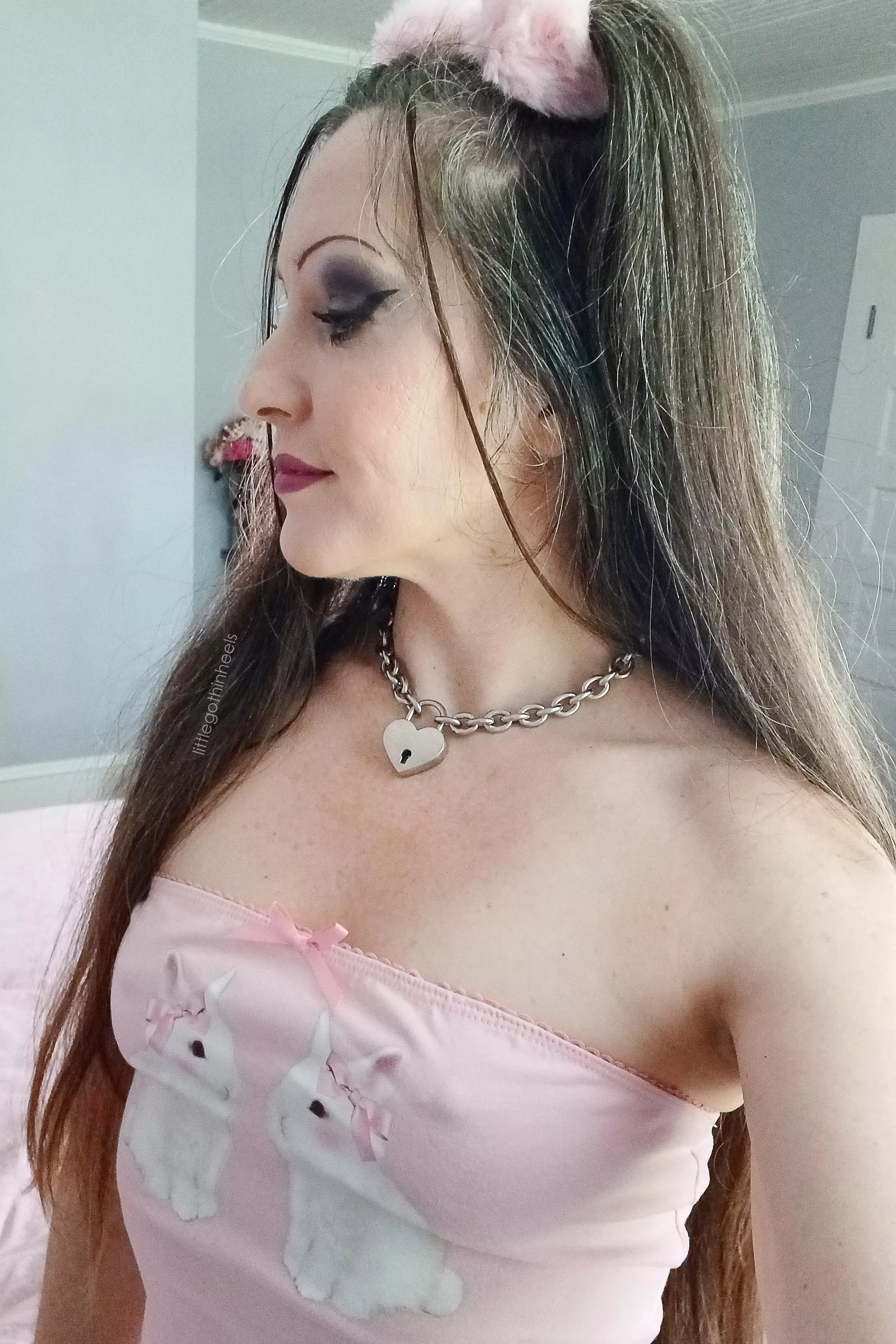 I haven't worn a bra in almost 10 years (42f) posted by littlegothinheels