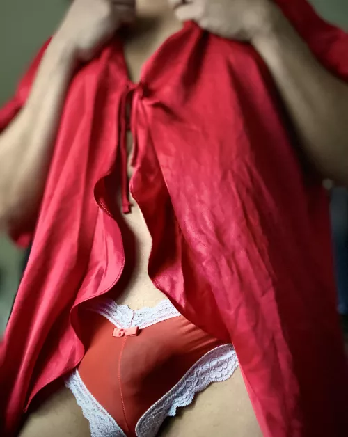 Lounging in silk on this lazy Saturday by wearmypanties