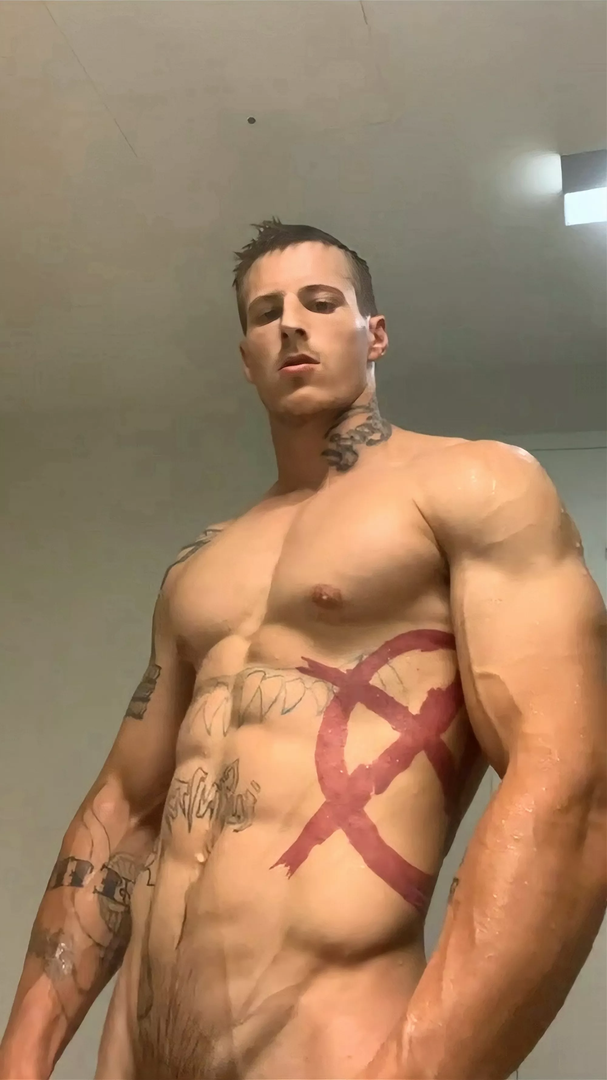 My pubes look invisible when they're wet. Ha ha posted by alecnysten