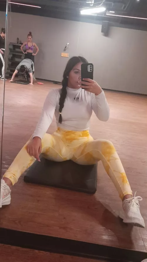 POV: Workout gone wild (can't control my urge to join them) [F] by Baby_ruthe