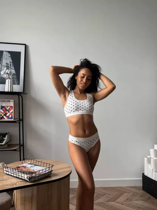 Sharing my body with you! by sindirin