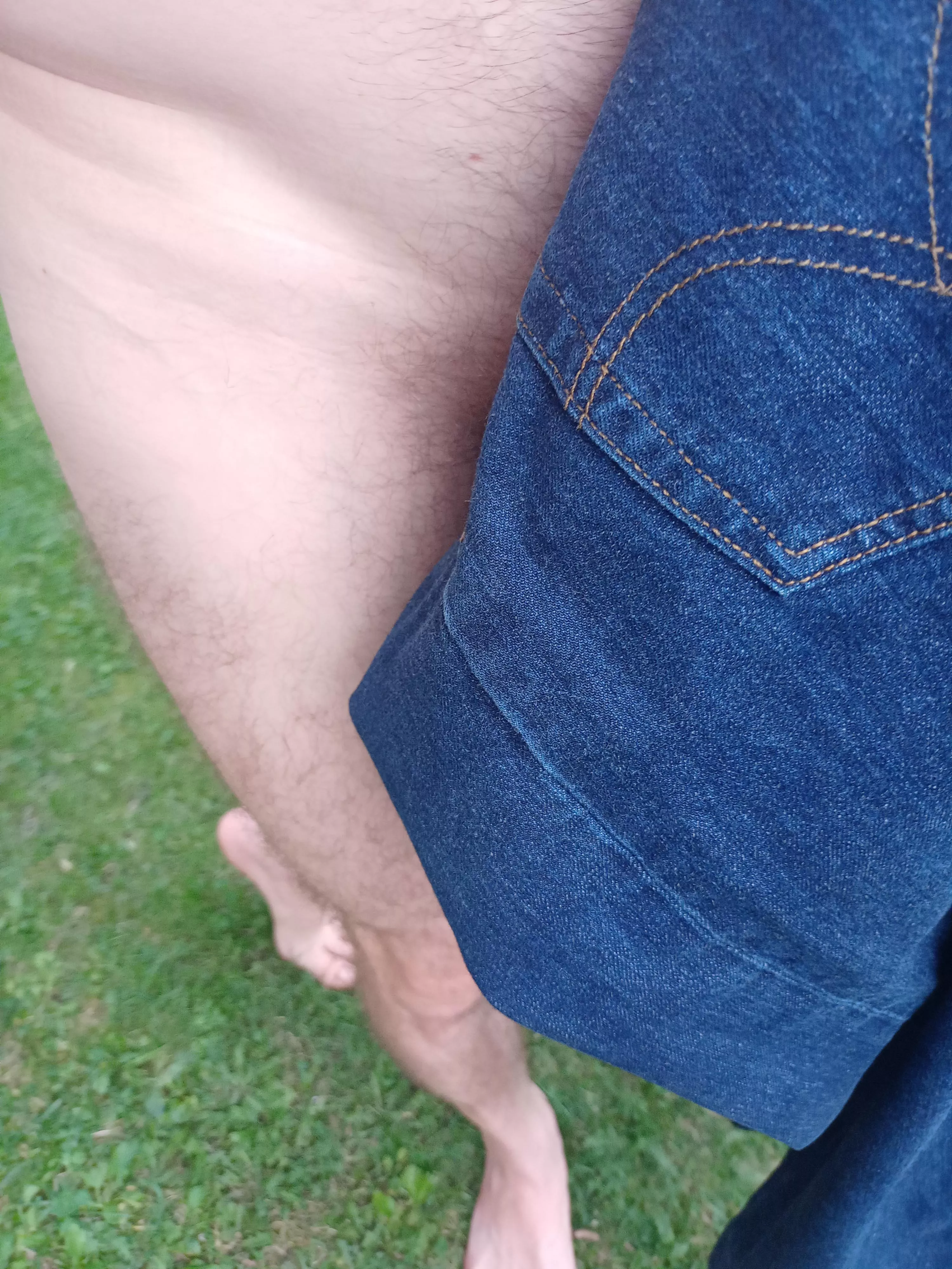 🟢 should i drop my pants ❓[45] posted by Superb-Willow5844