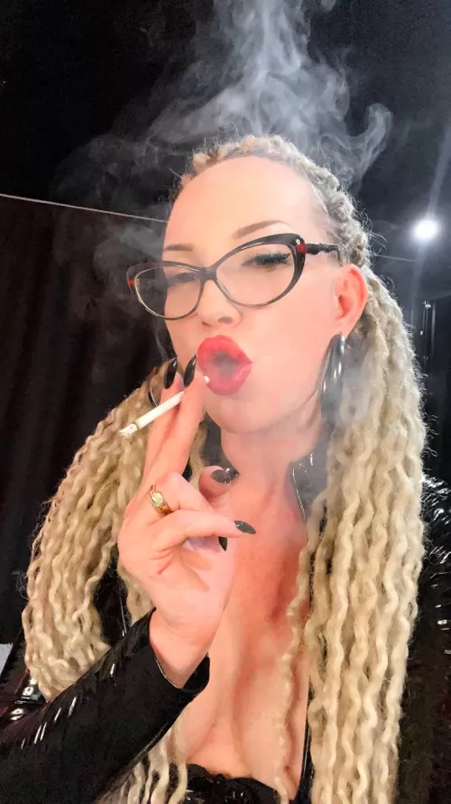 Smoke and pleasure by BadAssBitchVIP