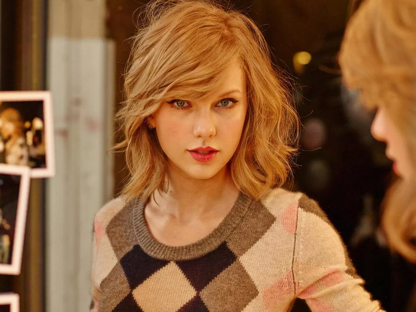 Taylor Swift posted by shortsquint97