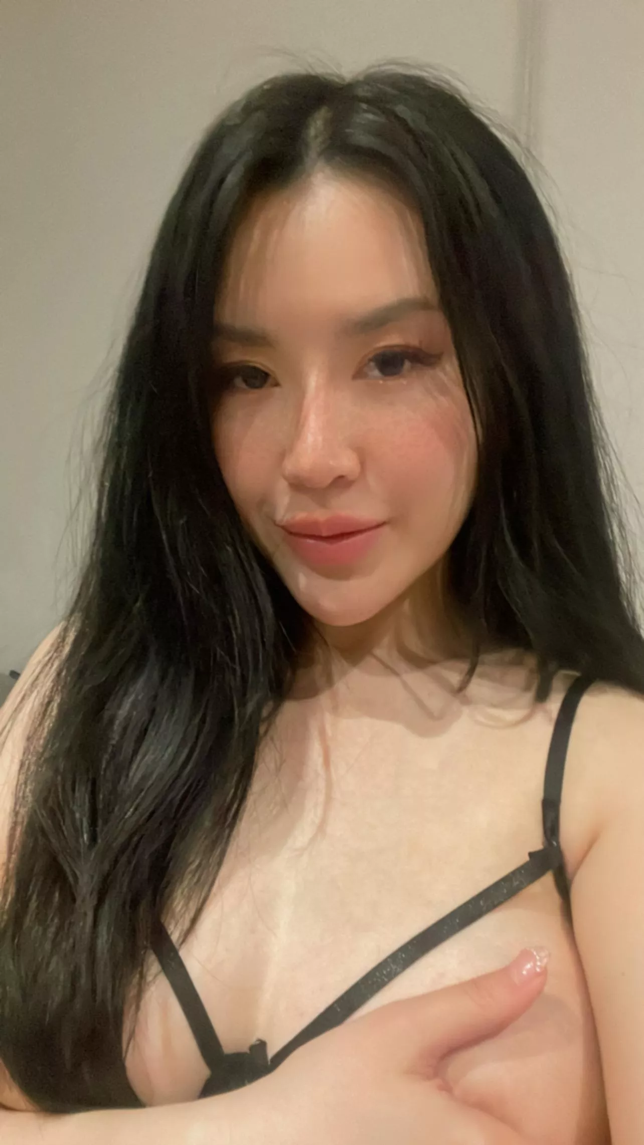 Tell me your size I want someone to fuck me posted by asianmystique7