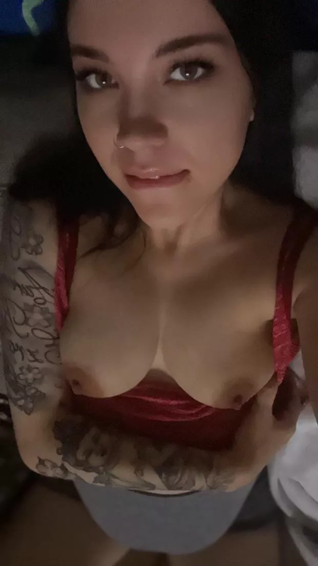 Would this entice you to fuck a pregnant wife? posted by 4ShurrrCumming