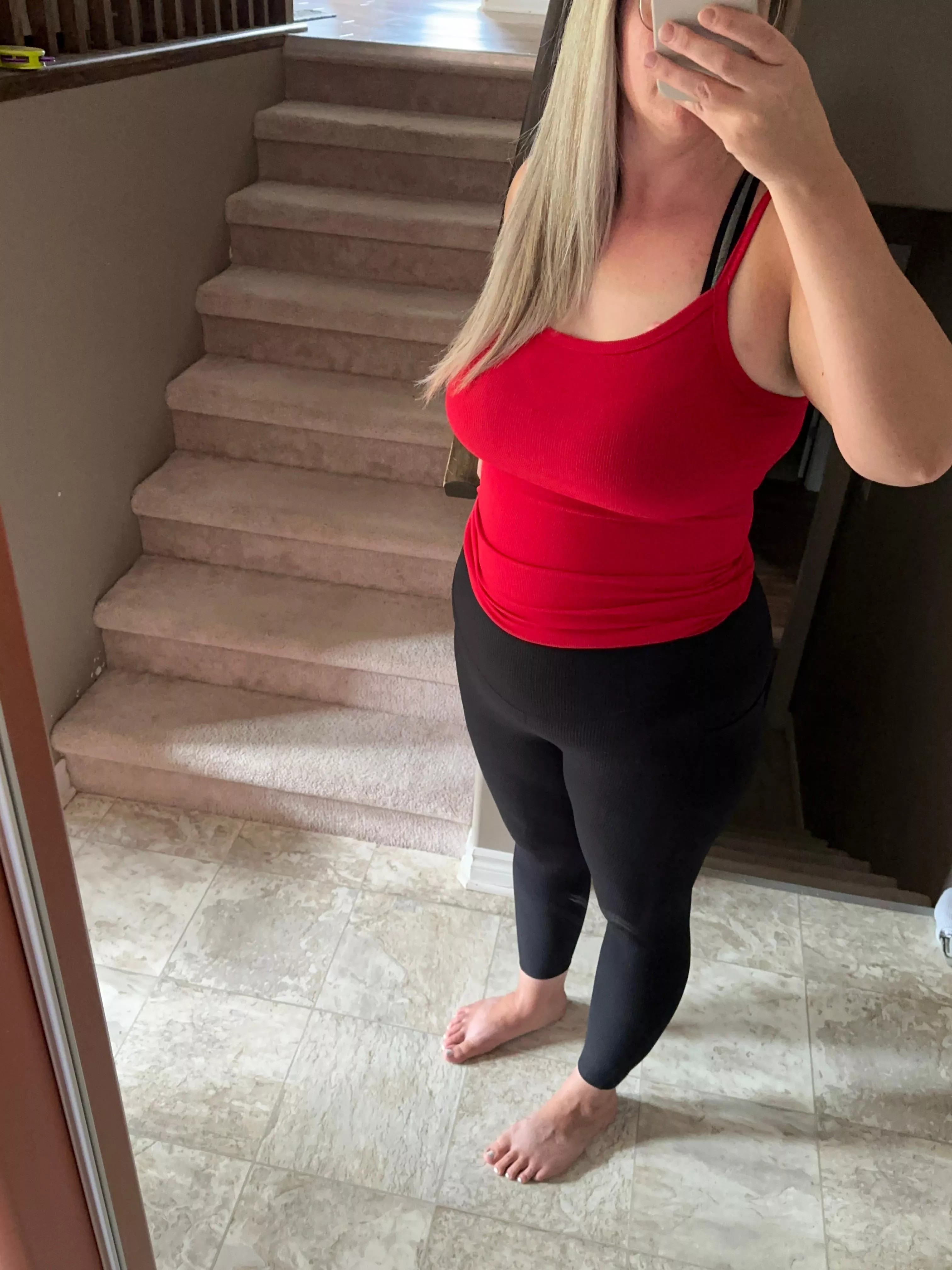 You have 20 min before hubby gets home. posted by Laurpaquette613