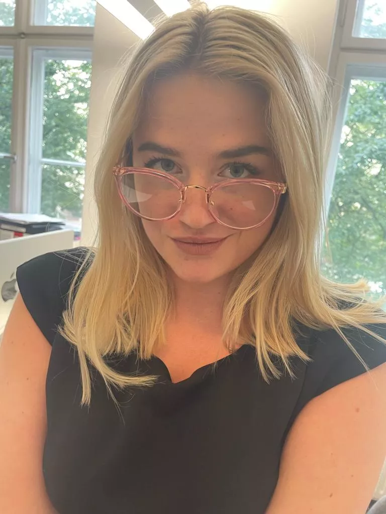 Your favorite secretary is actually a virgin hehe posted by earn_hisher_keep