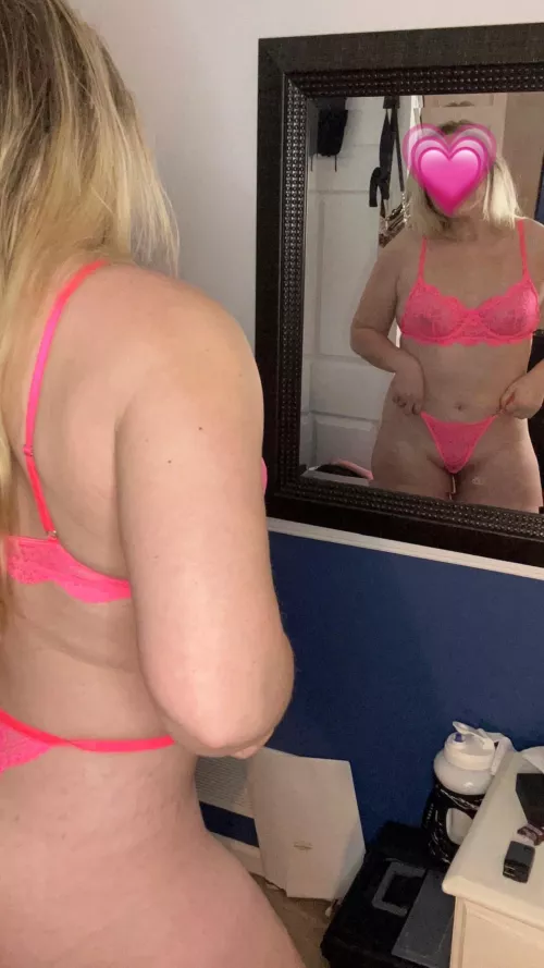 A little something sweet to get you through this Monday🥰 by pgerard24