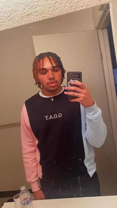 Anyone play ow2 or texas chainsaw? by SilkyNutMegVersce