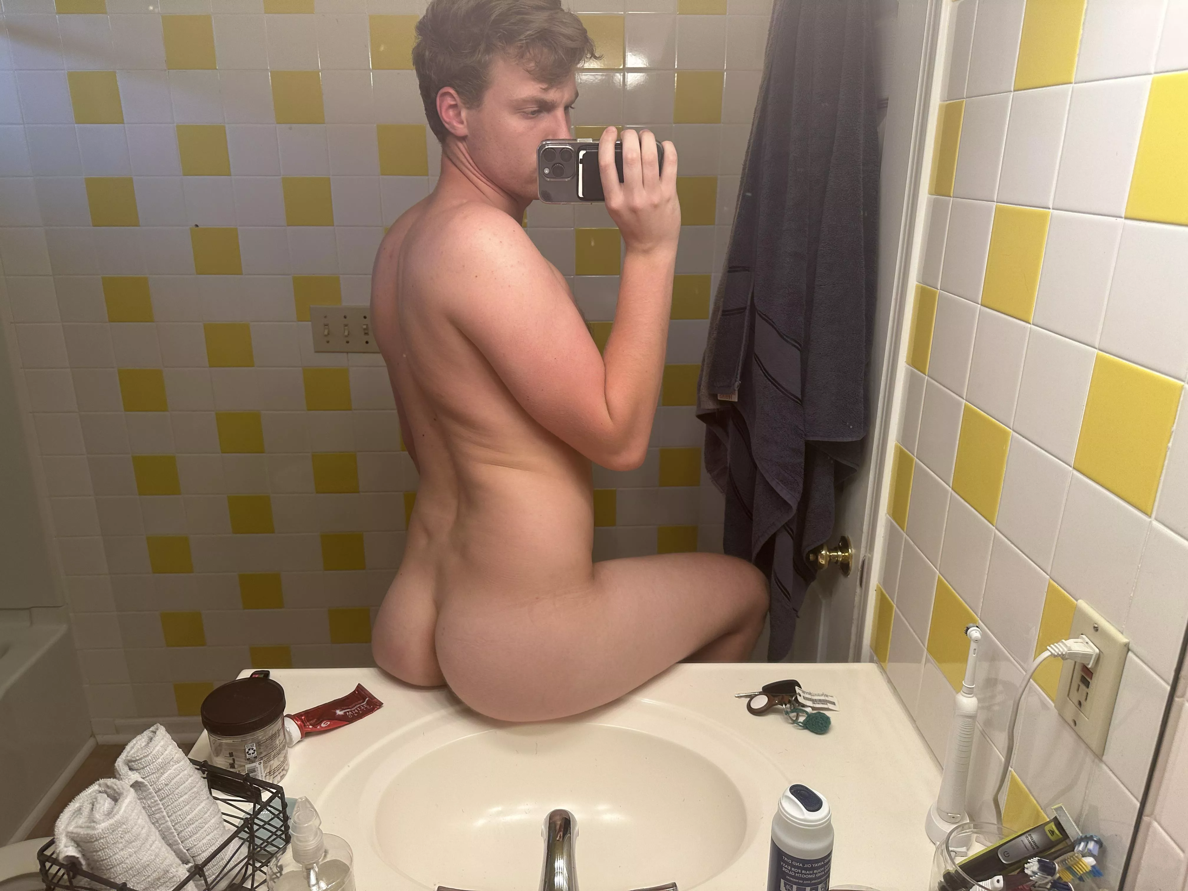 Ass pics 4 Ass pics? posted by Inevitable_Umpire_63