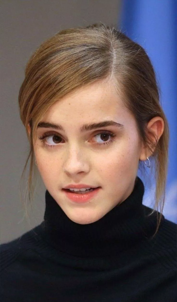 Emma Watson posted by Brillant_tartiflette