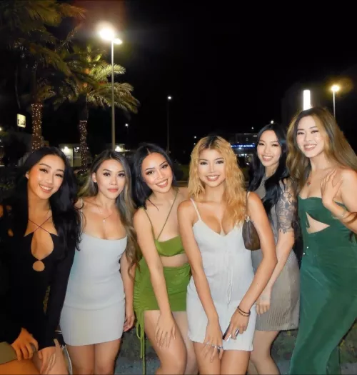 Girls night out by angizni