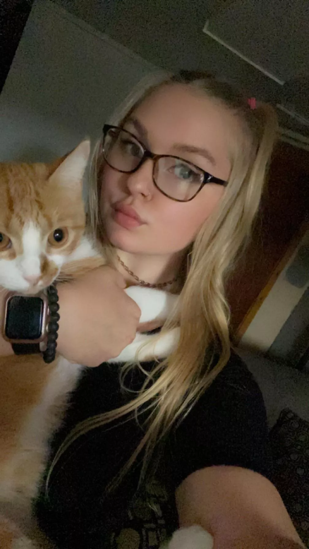 girls with glasses and cats ☺️ posted by krissylilac