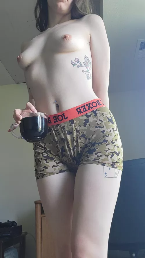 Good morning CGW, I wouldn't mind a bit of cream today by Luciferbutfemale