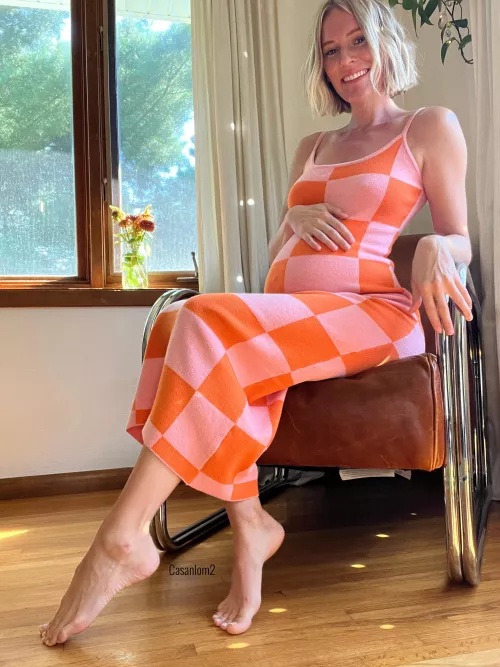 I’m that milf with the cute feet you love so much ☺️ by Casanlom2