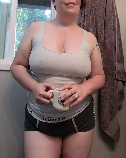 I've been over peopled the last couple of days, so I'm hiding out in here. by aligpnw