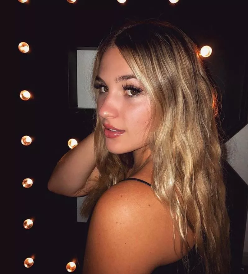 @leahrose772 posted by LindaRiveram