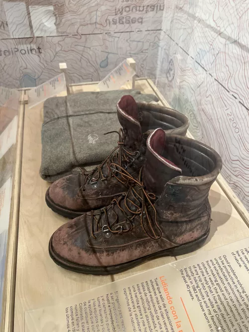 Legendary Colorado landscape photographer John Fielder donated all his photos and gear to a local museum, including boots he said he backpacked the Rockies with for 40 years. Can anyone identify the brand or a modern comp? by GourmetTrough