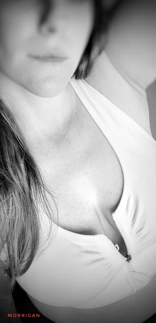 My sports bra kept unzipping at the gym, you don’t mind do you? by MorriganVix