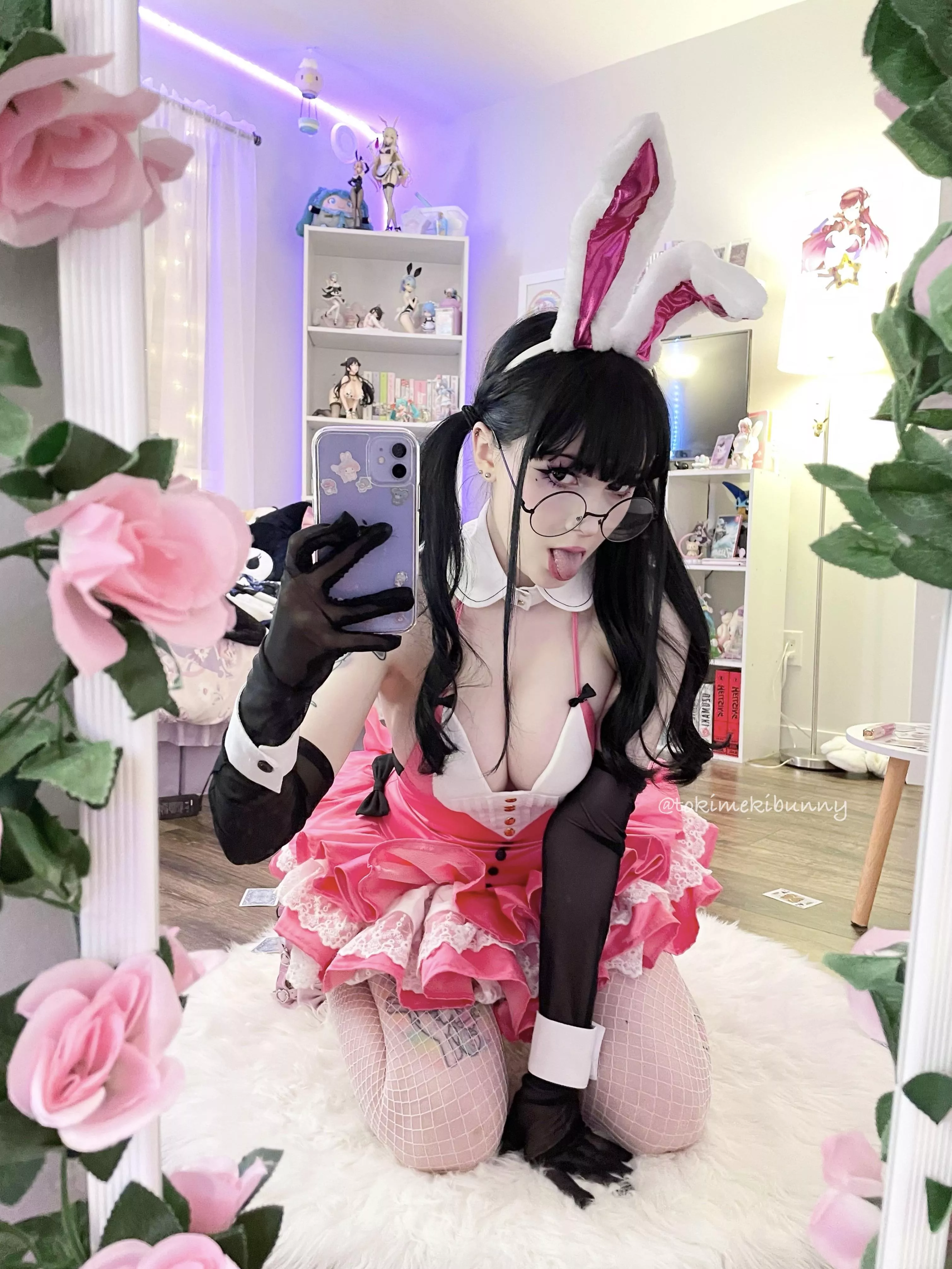 Need a horny bunny girl in your life? 💕 posted by Tokimeki_bunny