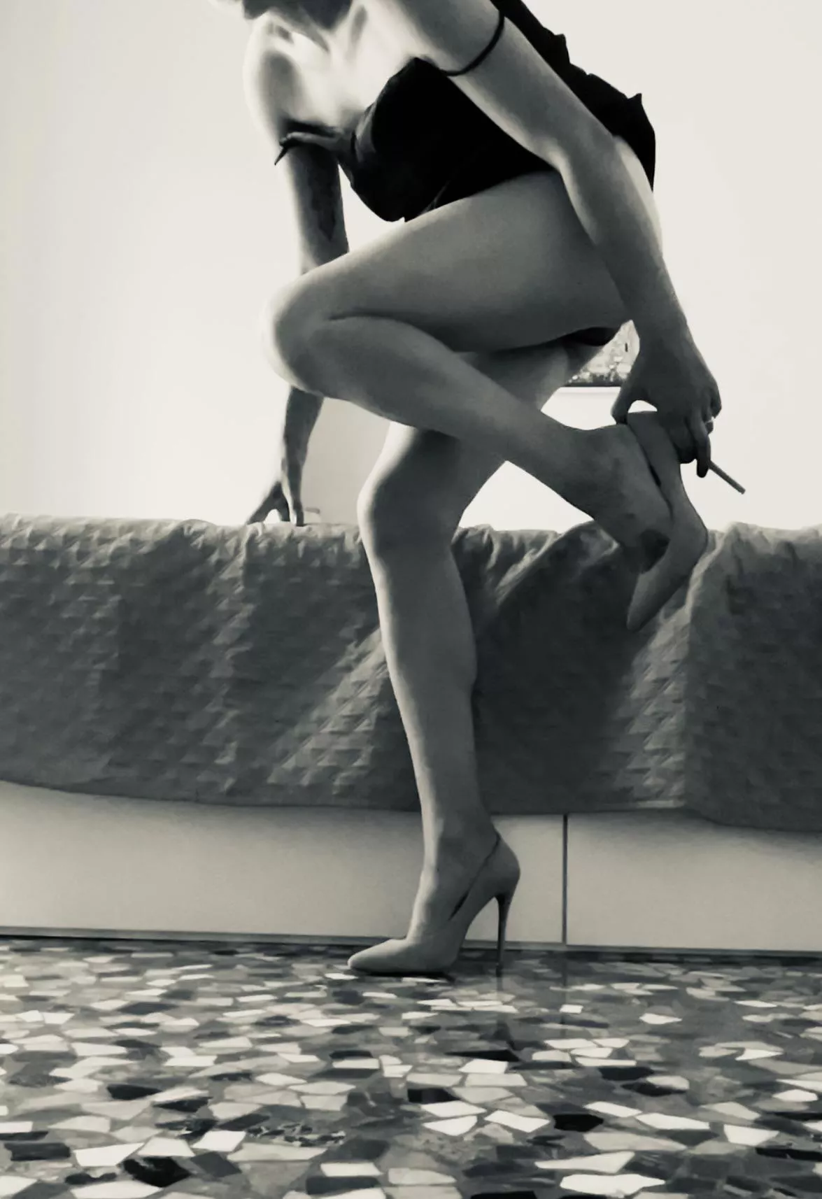 Read my body language 🖤🐇 posted by CamillaMarvelfeet