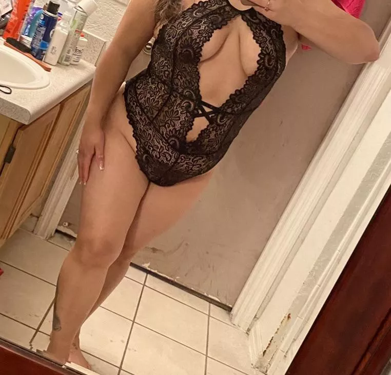 Ring 💍 showing posted by his_hers6969