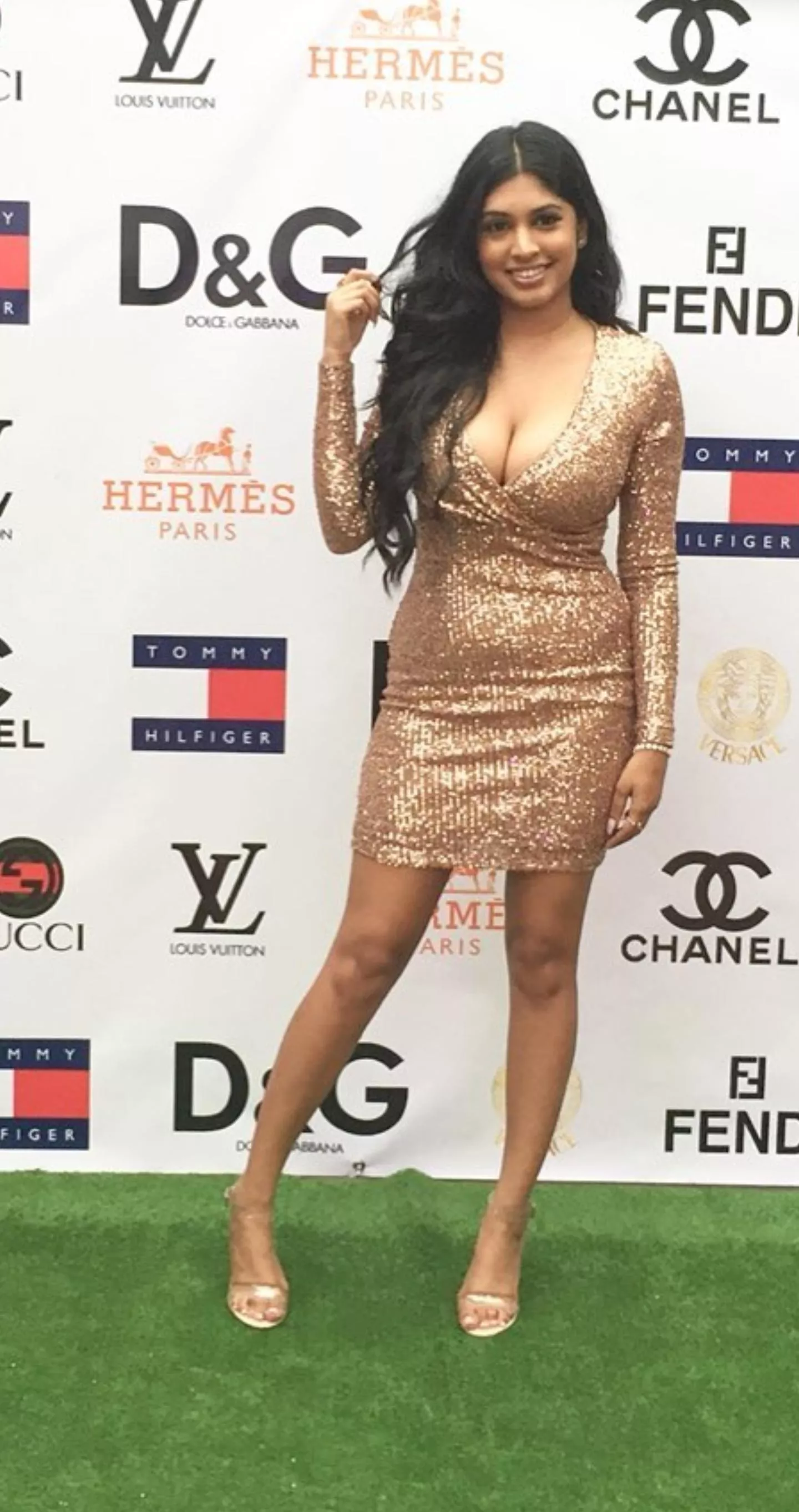 She's Gold posted by Dependent_Lie_1874