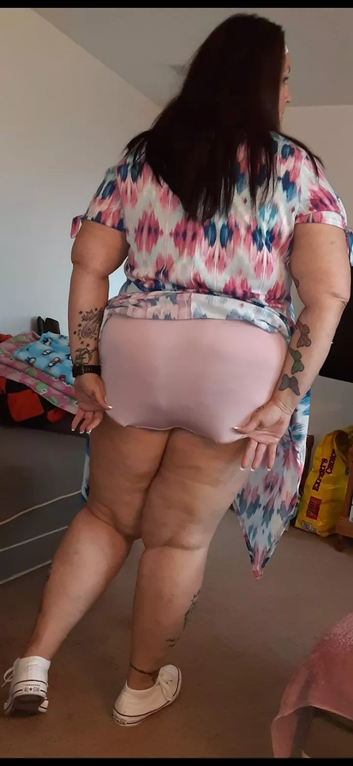 Sunday Morning Pink Panties. 💟 posted by AnOkiesWife