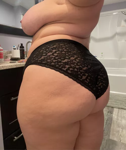 These cheeks too big for this sub? by KatieNympho