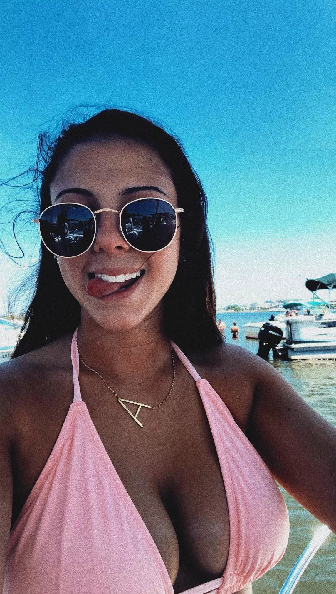 Tongue Out posted by asdfjhsdfa