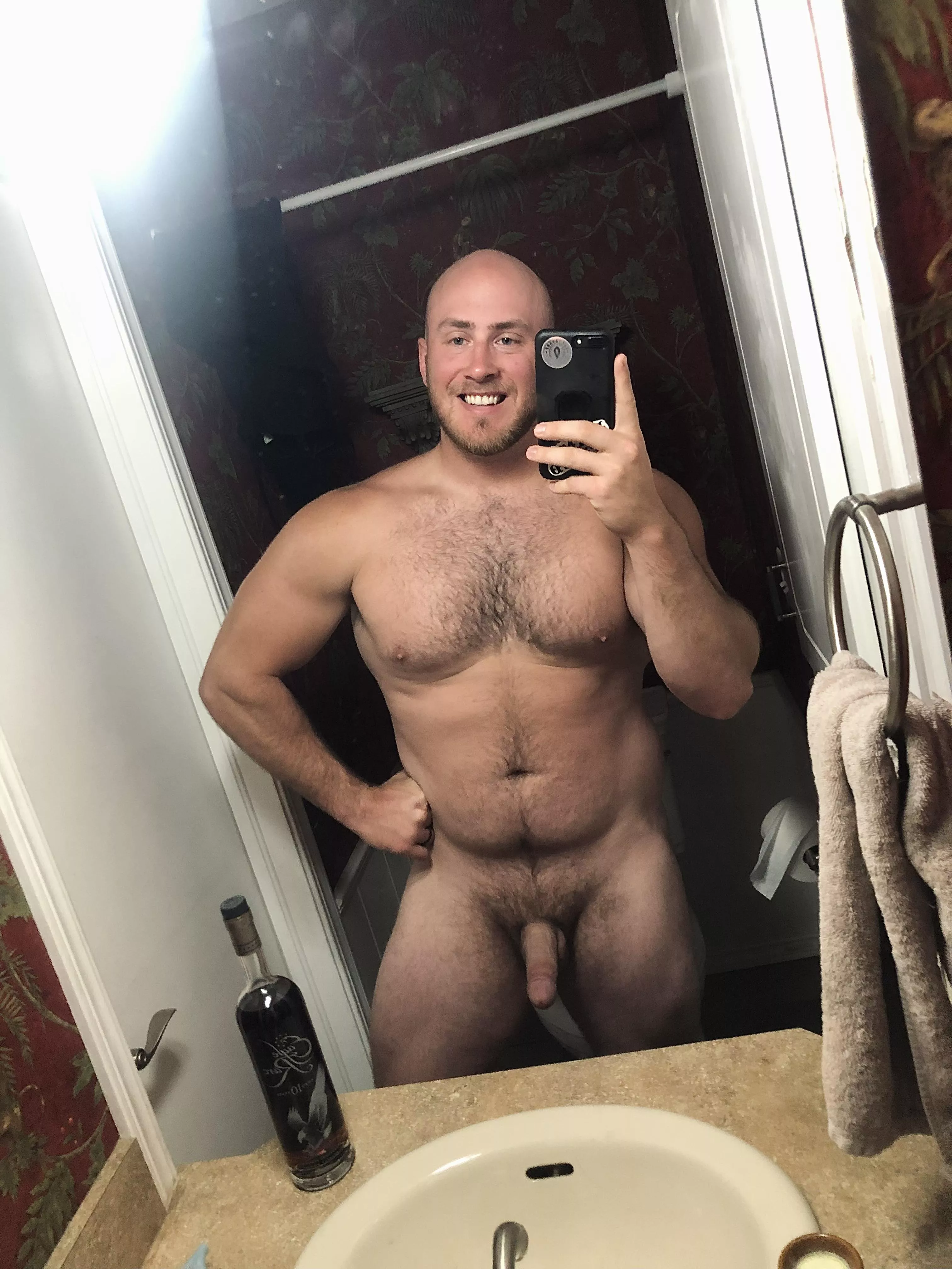 Whiskey and chill?🦅 posted by thesagittariusguy