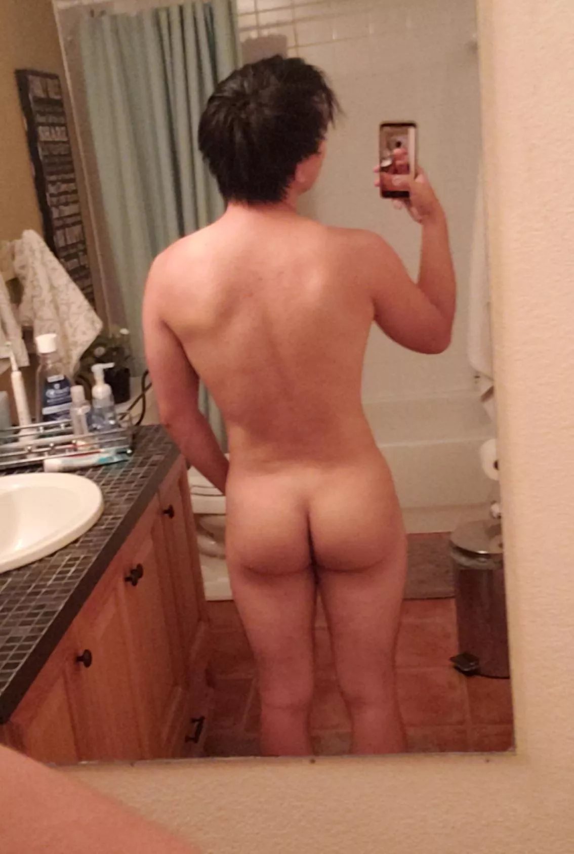 who said asians are flat? posted by HoodieSherpa