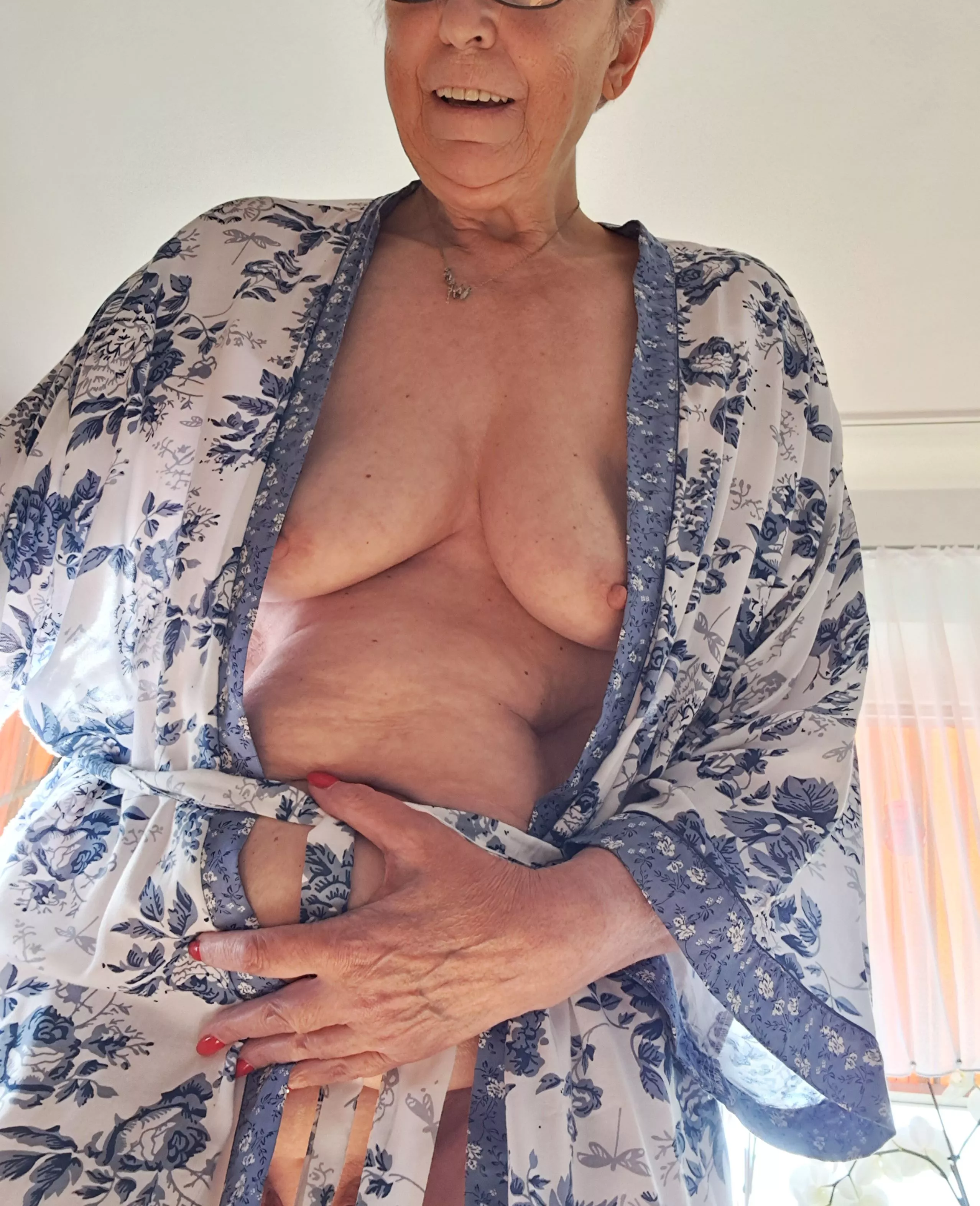 67yo: it is titty Tuesday. What is your opinion to my boobs? posted by brain-fun59