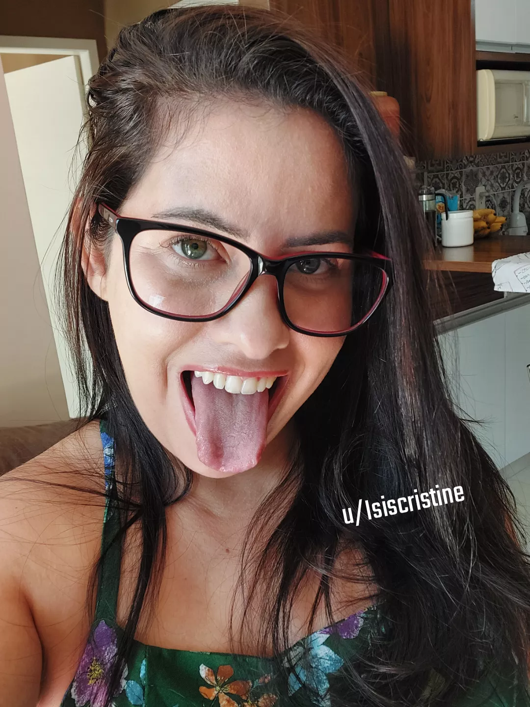 A cute face for you to get dirty... 🤓😜 posted by Isiscristine