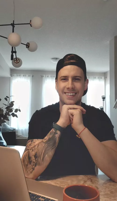 A SFW pic 👀 by throwaway1900191