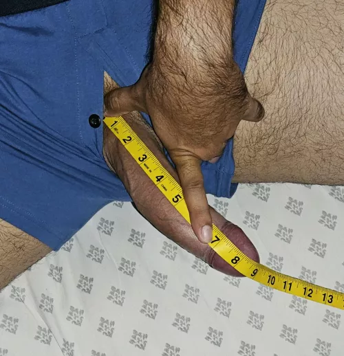 Are you smaller? by elcactusthrow