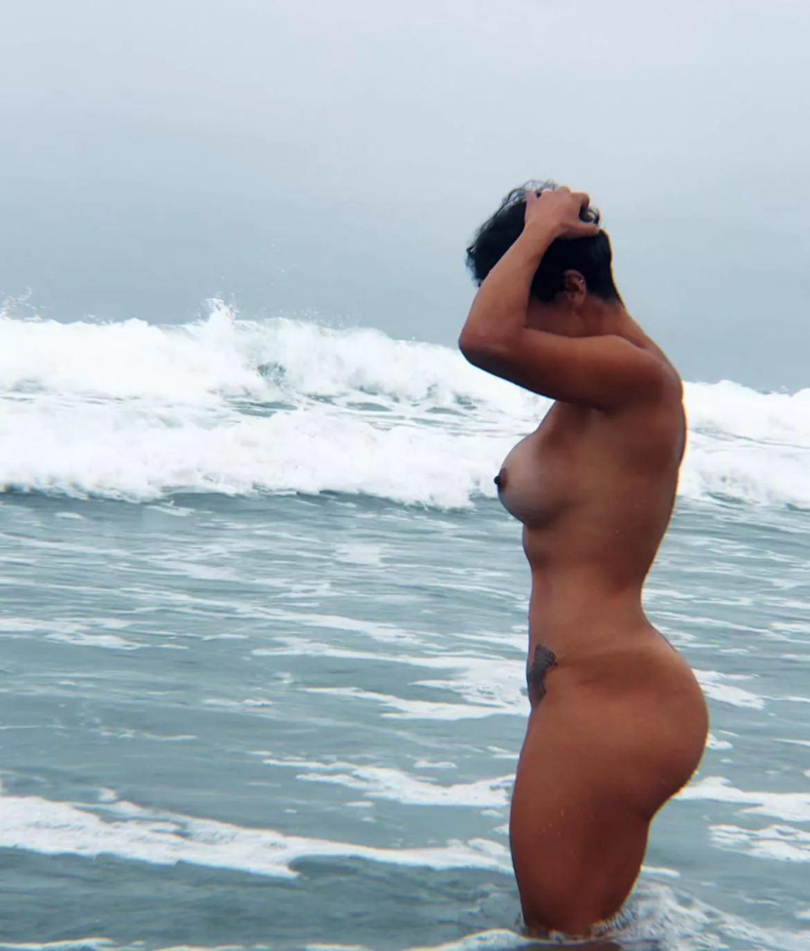 Curvy with a chance of rain posted by lilkissy