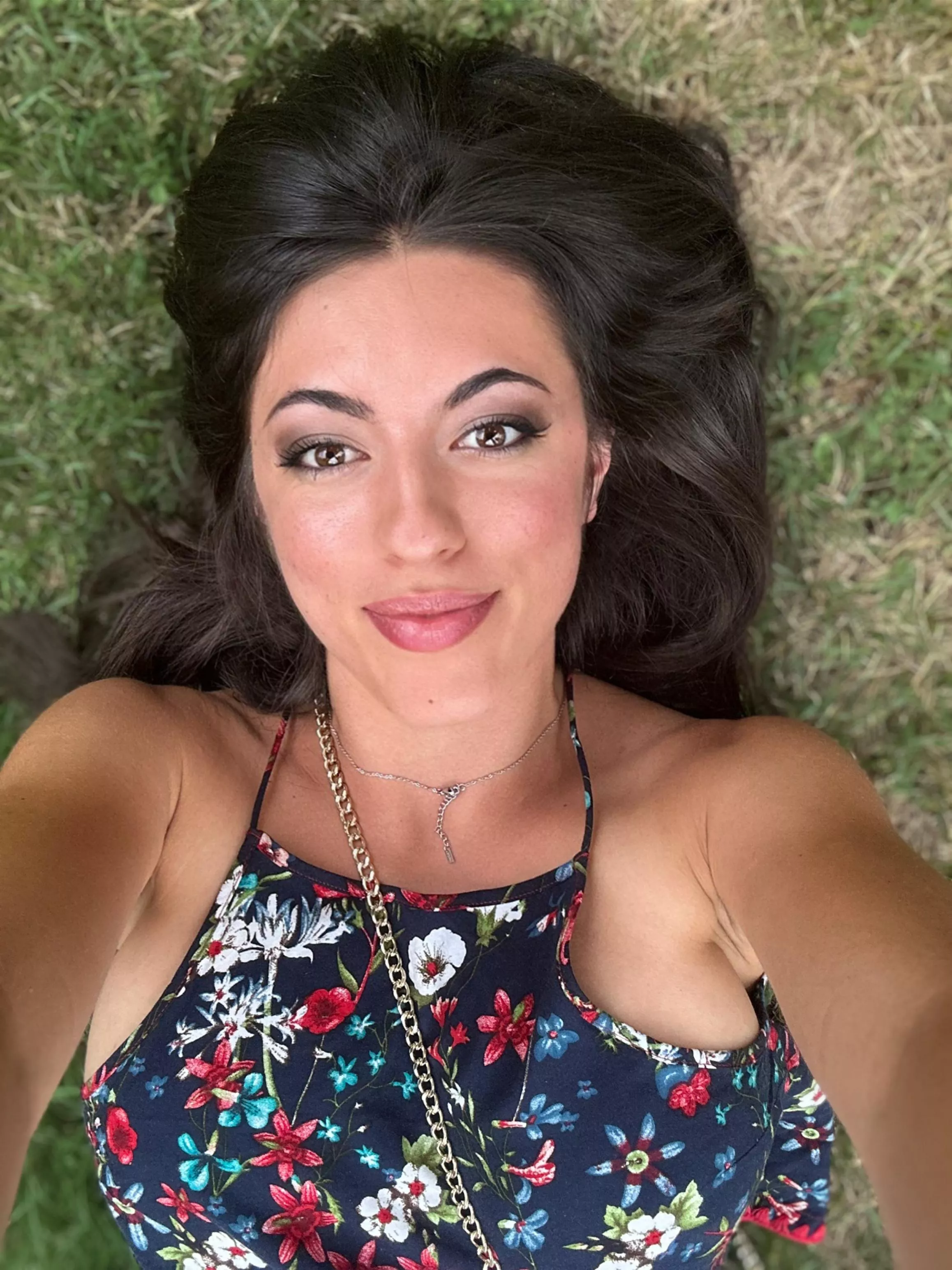 Getting comfy with a braless life based F19 posted by little__devill