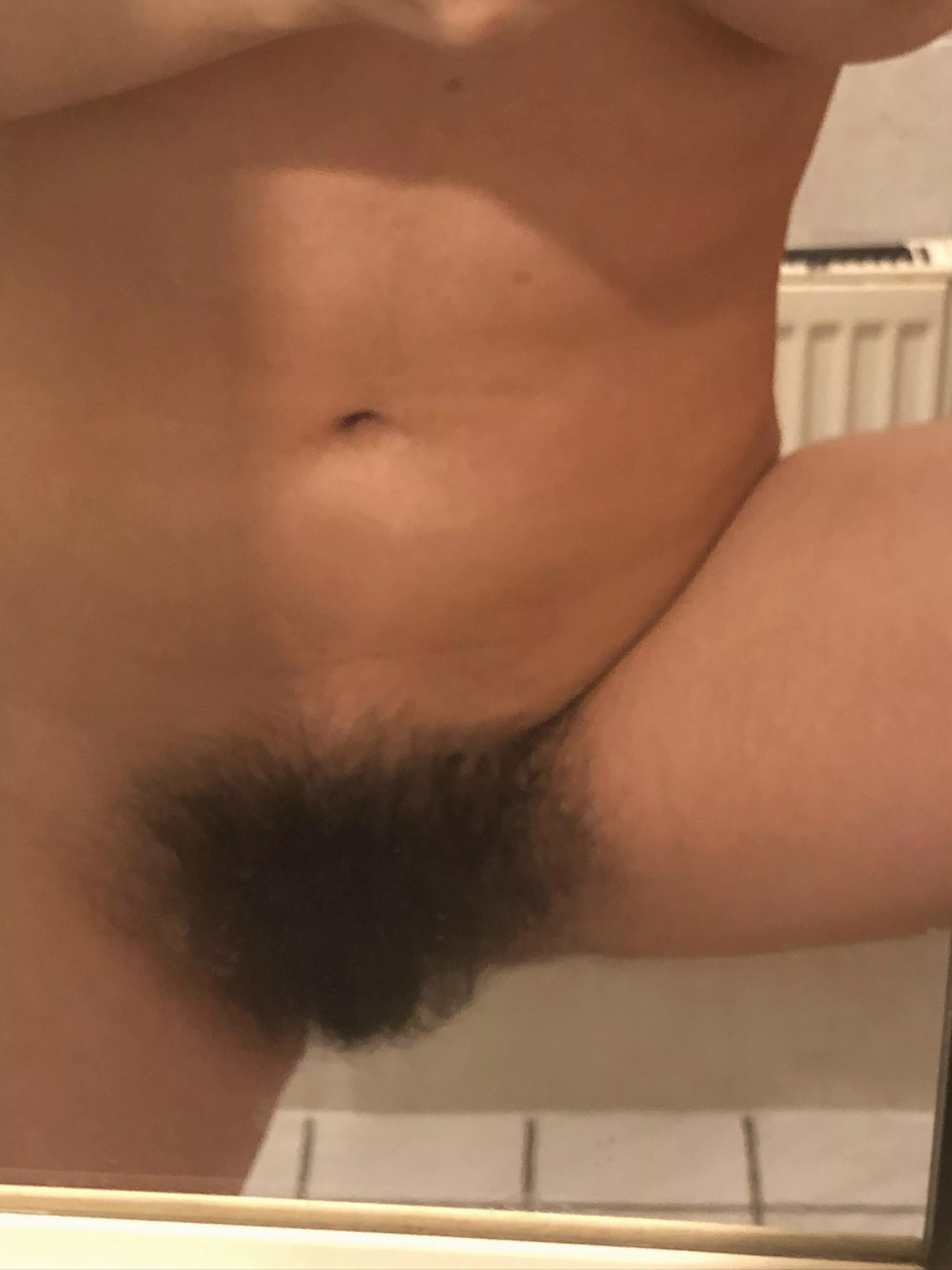 hairier than ever✌🏼 posted by xAtlanta