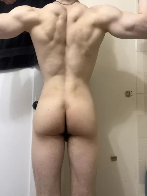 hmu for ass content 📸 by bobbydeitz